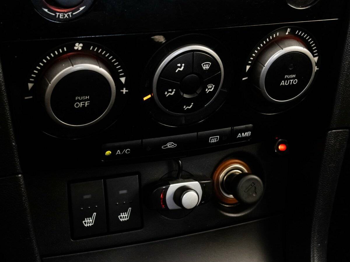 Mazda 3 с пробегом — 2008 год. Фото: #13