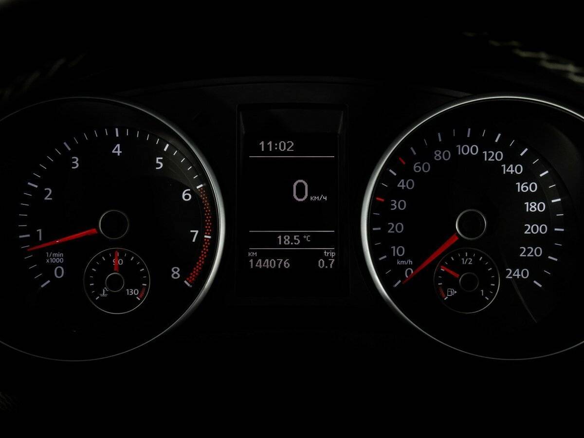 Volkswagen Golf с пробегом — 2012 год. Фото: #16