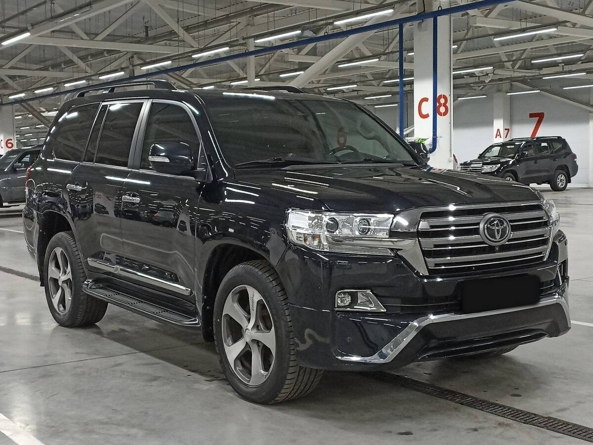 Toyota Land Cruiser с пробегом — 2015 год. Фото: #2