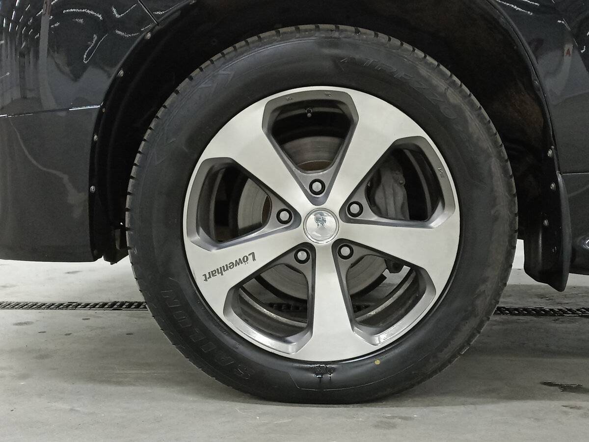 Toyota Land Cruiser с пробегом — 2015 год. Фото: #17