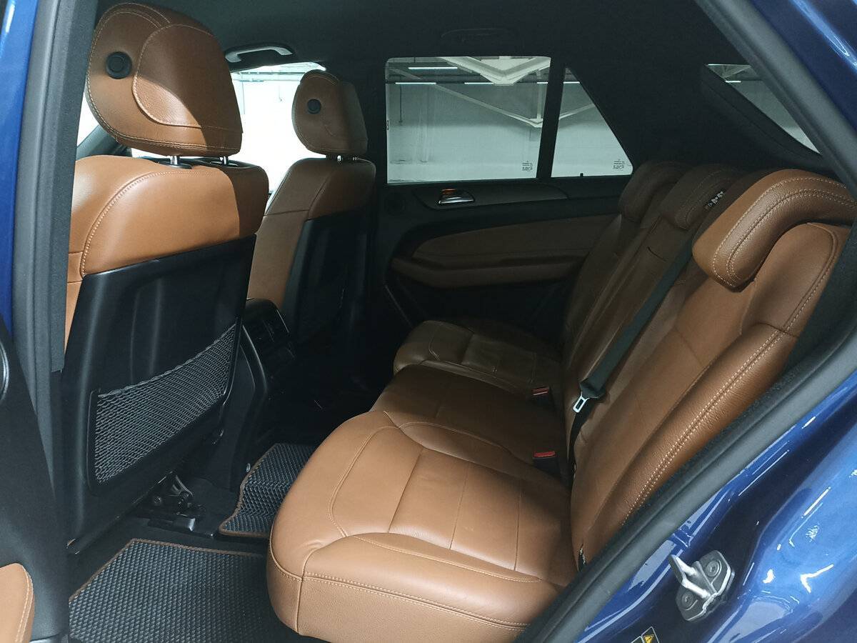 Mercedes-Benz GLE с пробегом — 2018 год. Фото: #11