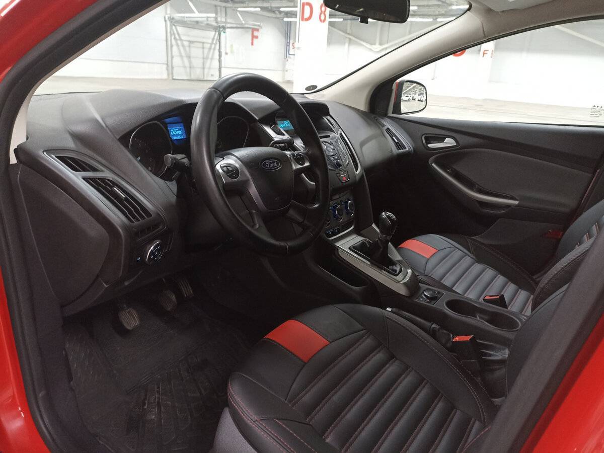 Ford Focus с пробегом — 2012 год. Фото: #15