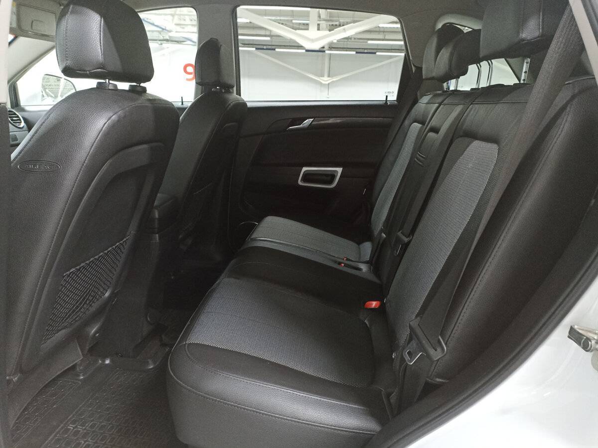 Opel Antara с пробегом — 2013 год. Фото: #11