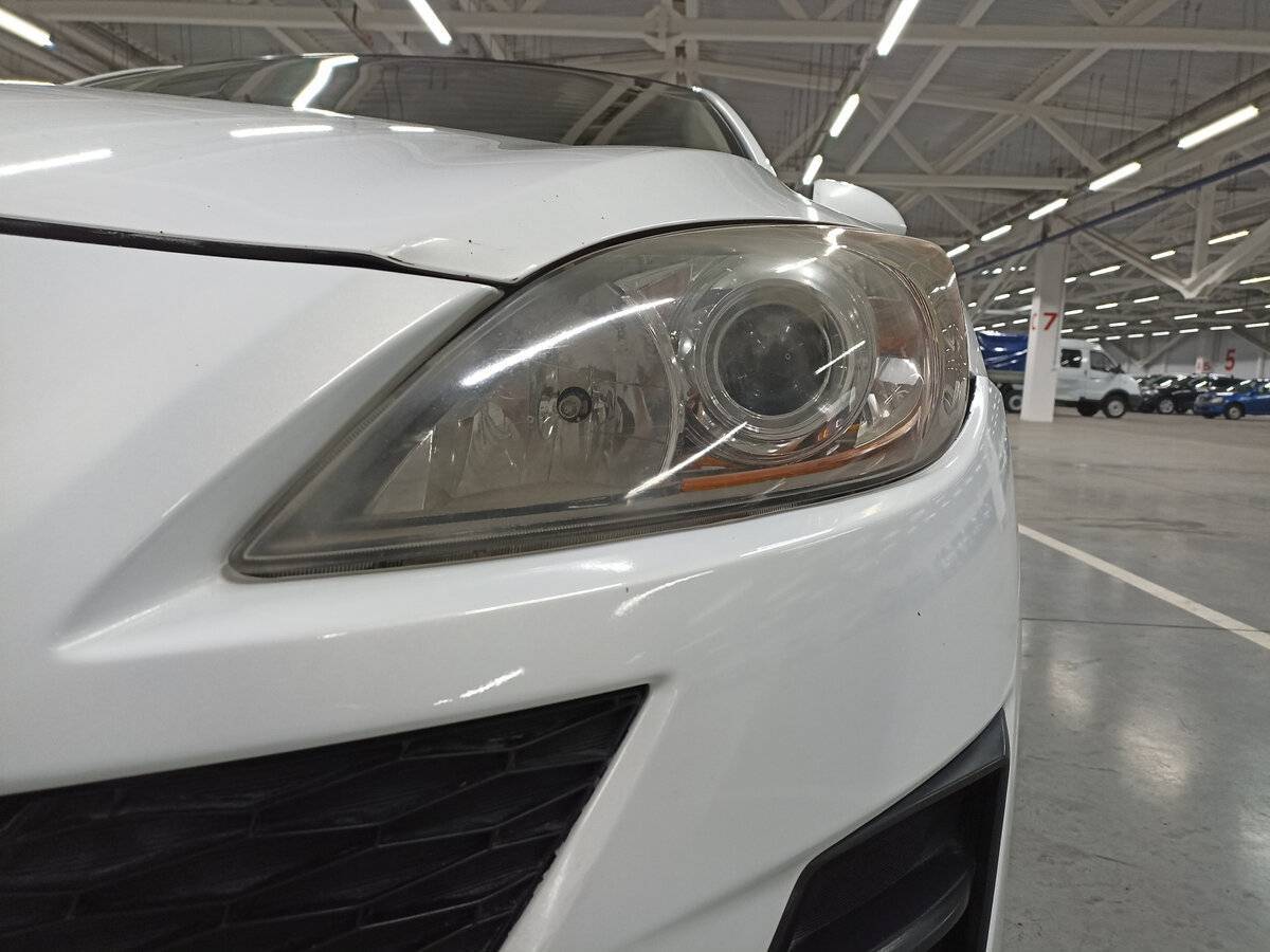 Mazda 3 с пробегом — 2011 год. Фото: #16