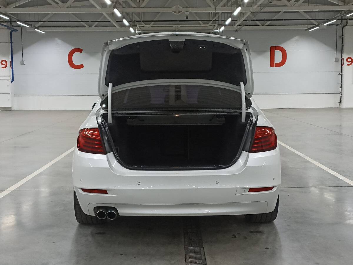 BMW 5 серии с пробегом — 2015 год. Фото: #9