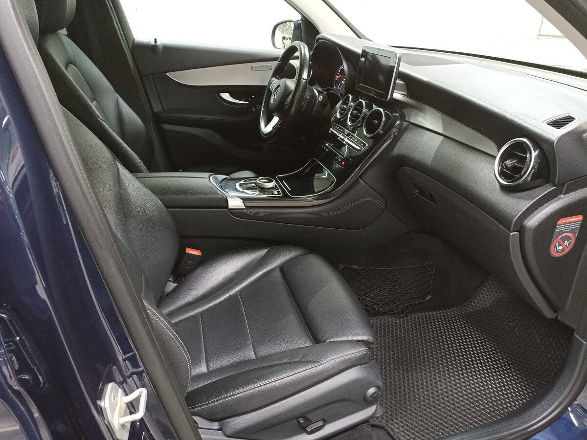 Mercedes-Benz GLC с пробегом — 2015 год. Фото: #10