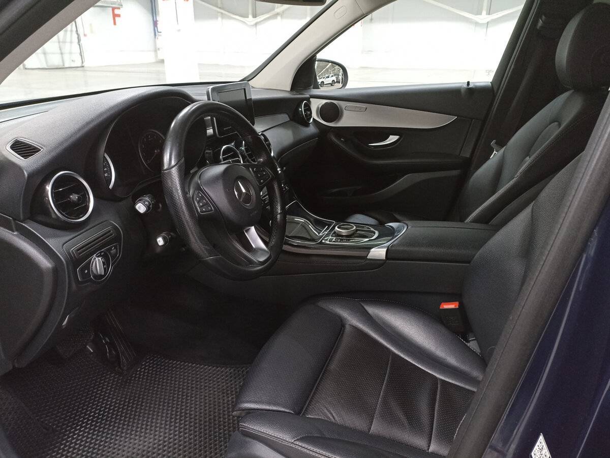 Mercedes-Benz GLC с пробегом — 2015 год. Фото: #15