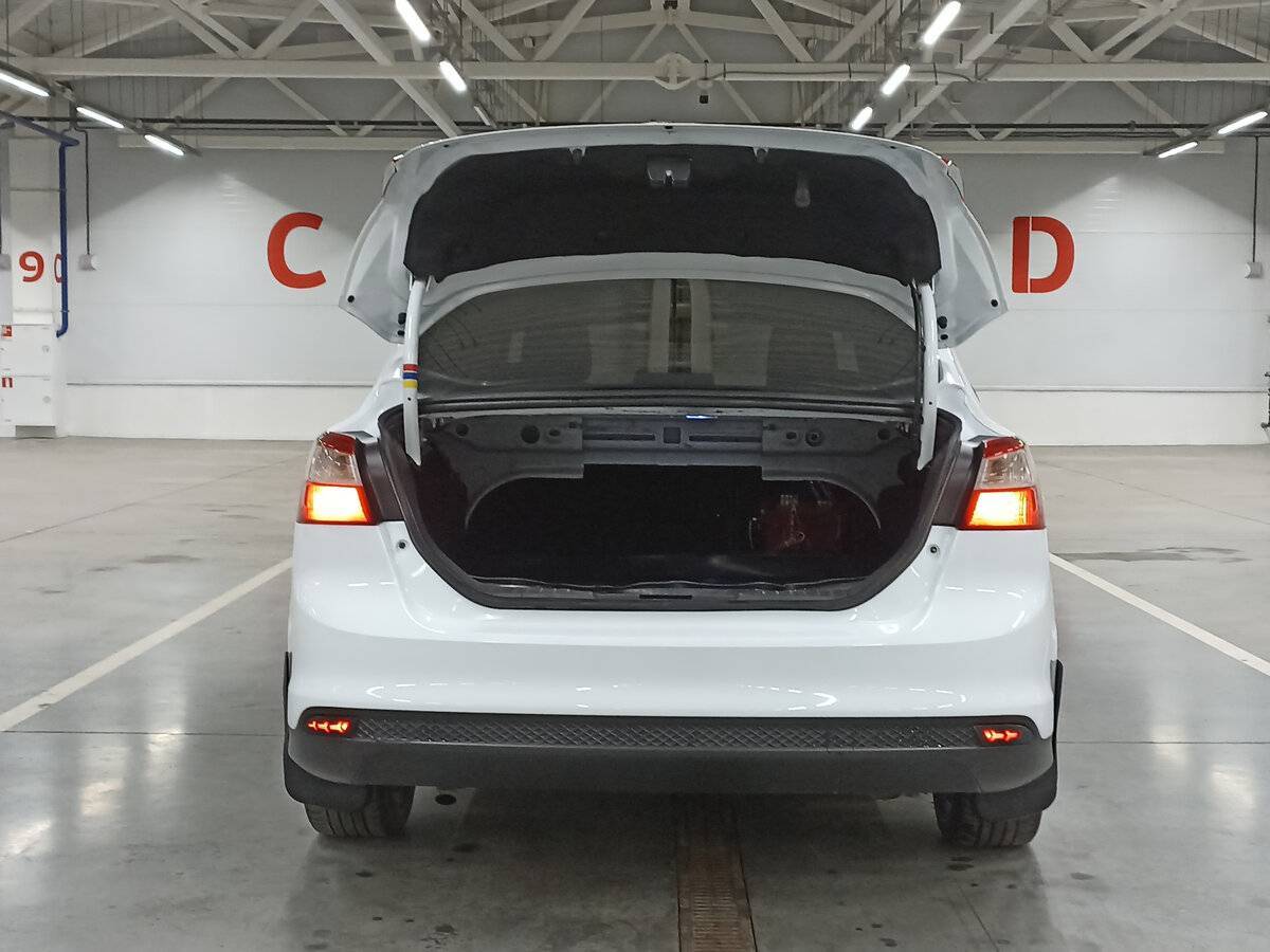 Ford Focus с пробегом — 2013 год. Фото: #9