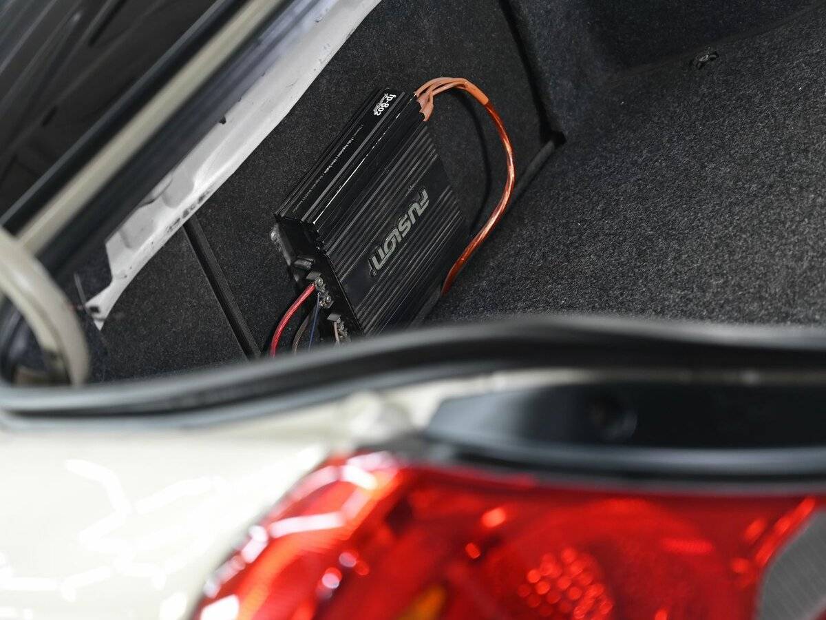 Kia Spectra с пробегом — 2009 год. Фото: #10