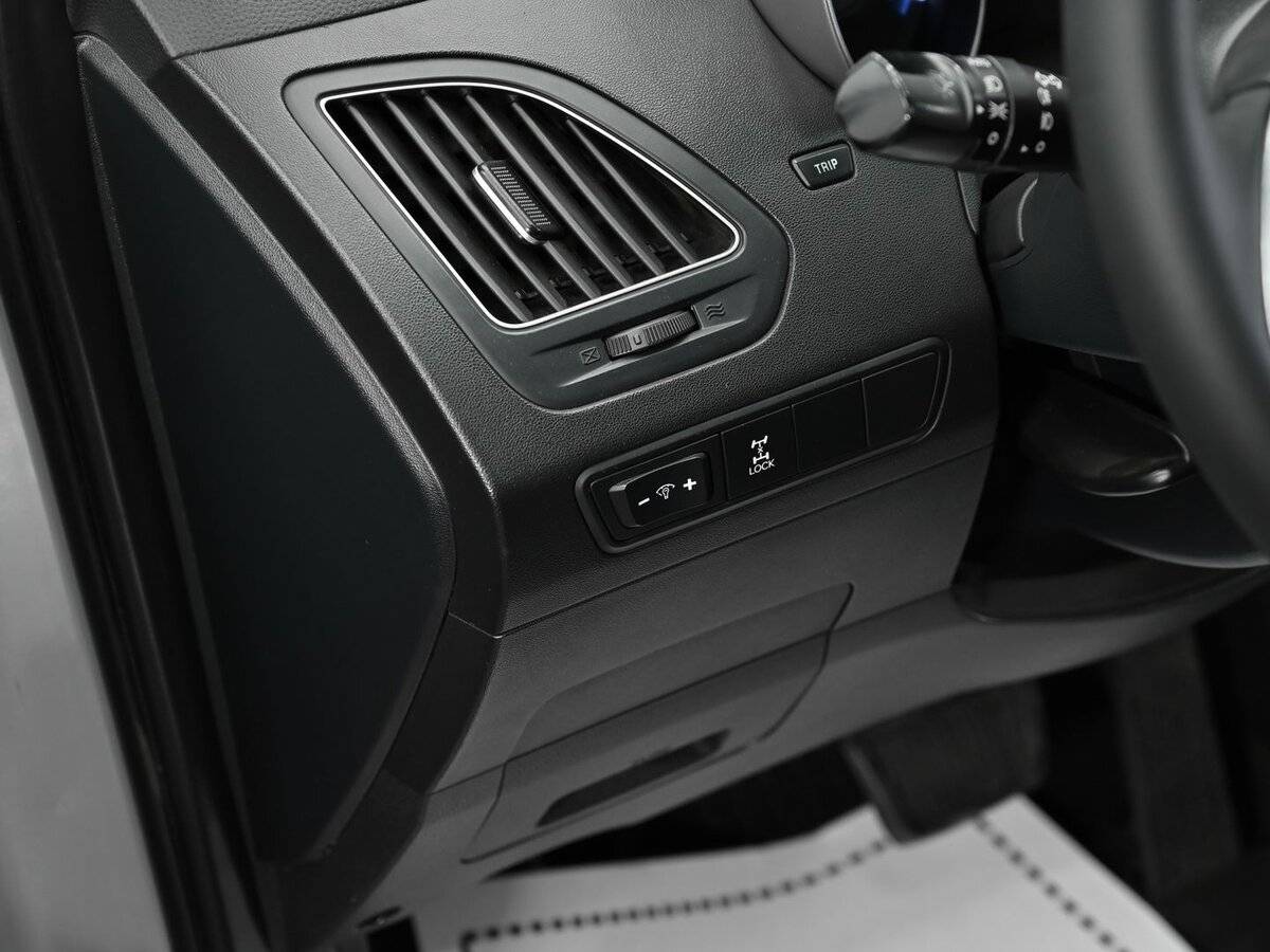 Hyundai ix35 с пробегом — 2012 год. Фото: #8