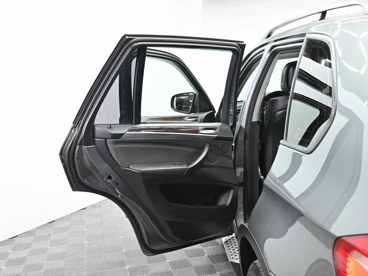 BMW X5 с пробегом — 2009 год. Фото: #5