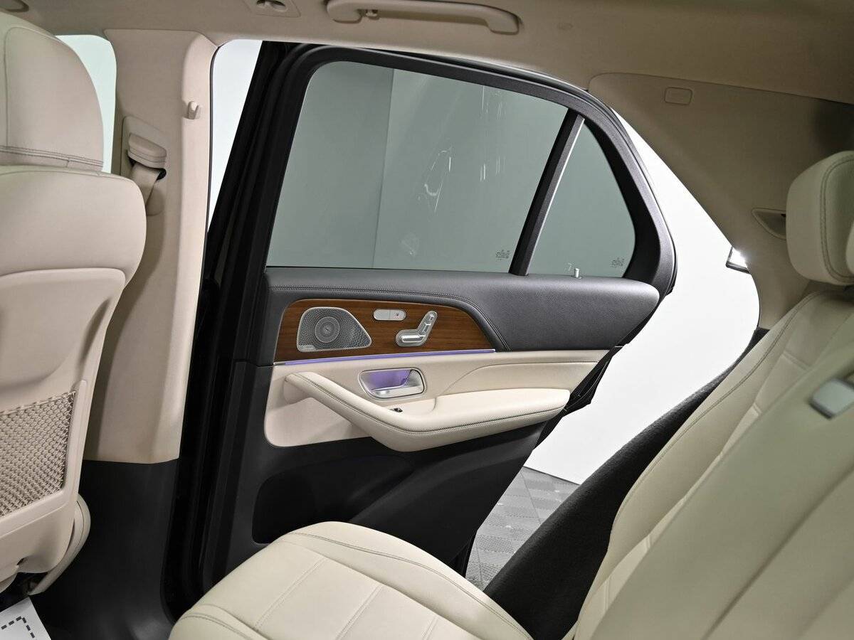 Mercedes-Benz GLE с пробегом — 2020 год. Фото: #24