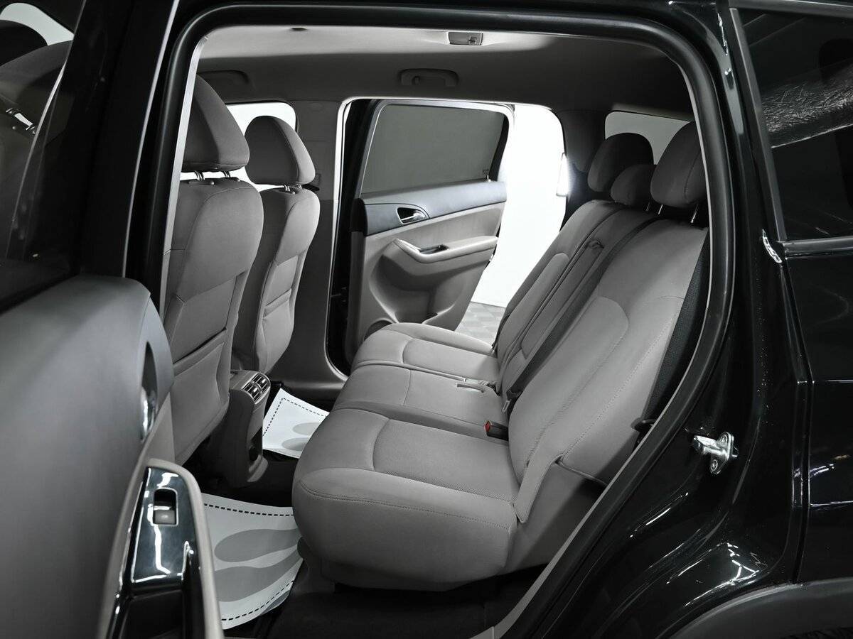 Chevrolet Orlando с пробегом — 2013 год. Фото: #10