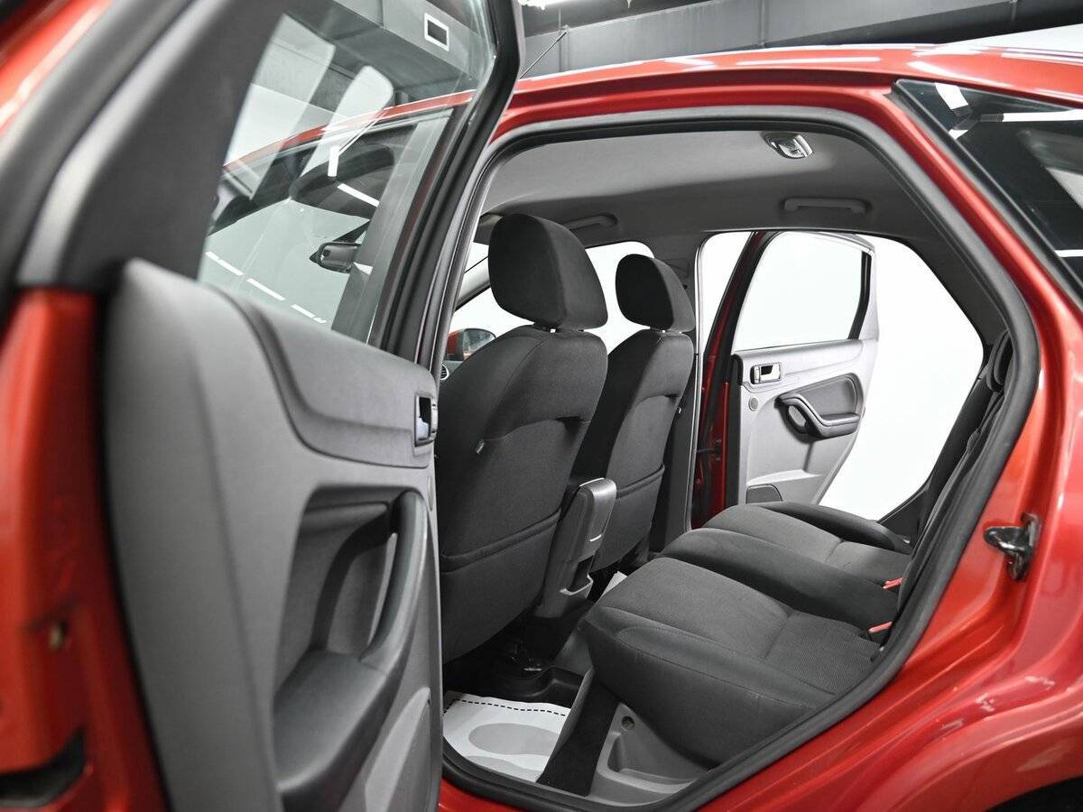 Ford Focus с пробегом — 2008 год. Фото: #12