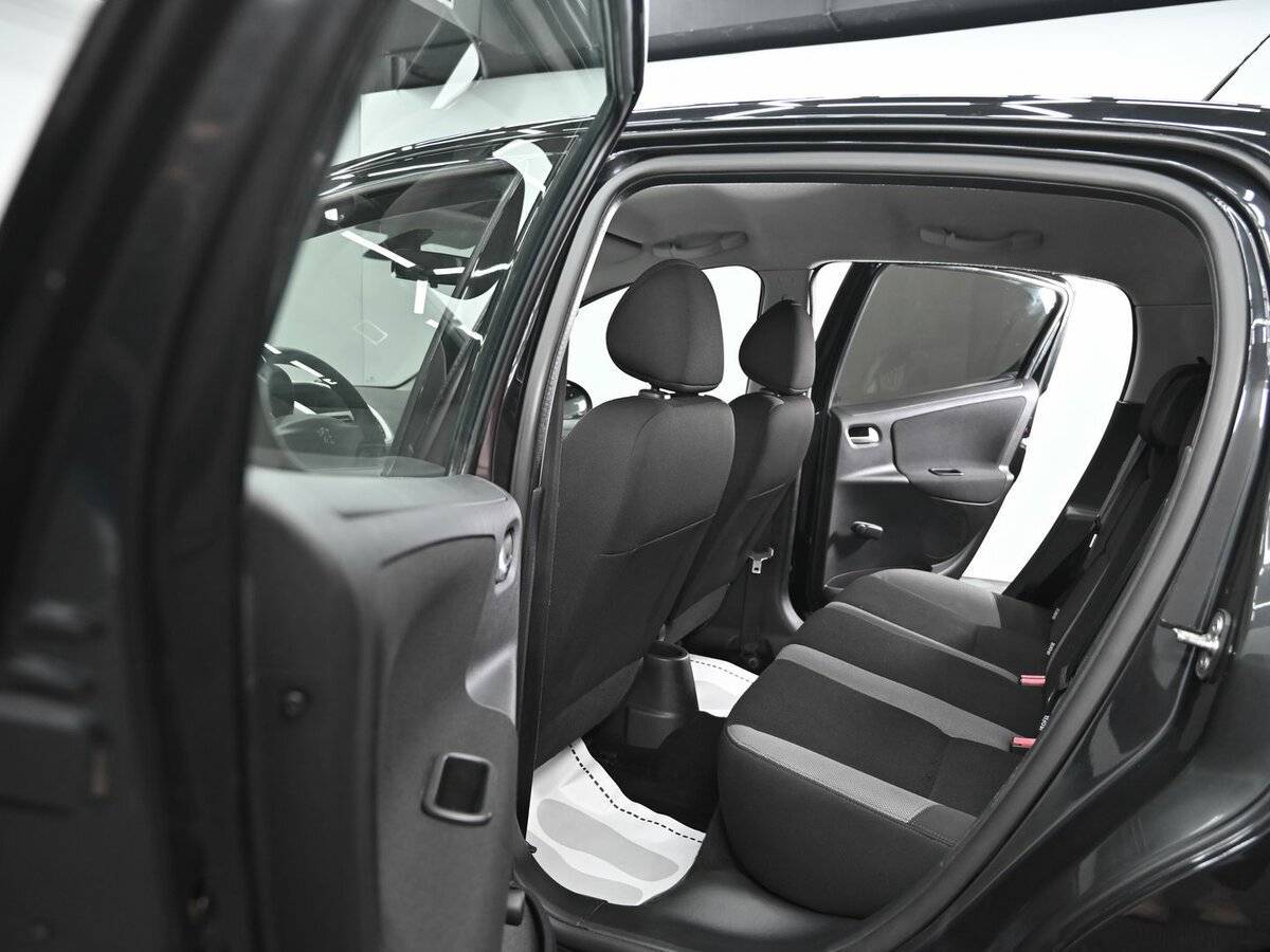 Peugeot 207 с пробегом — 2008 год. Фото: #13