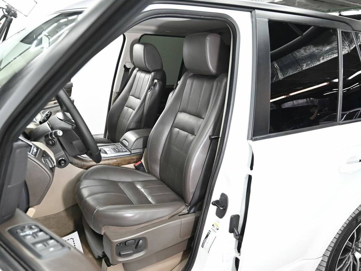 Land Rover Range Rover Sport с пробегом — 2012 год. Фото: #4