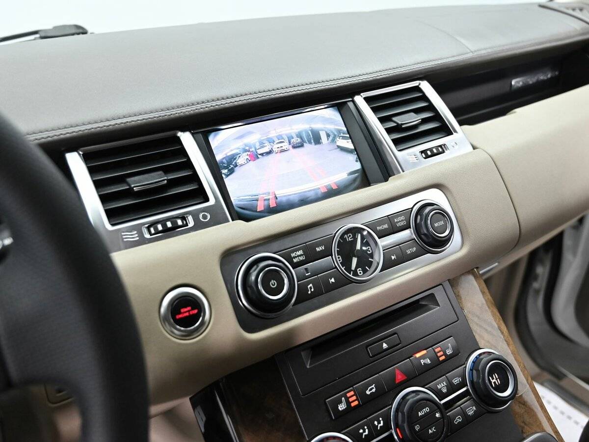 Land Rover Range Rover Sport с пробегом — 2012 год. Фото: #9