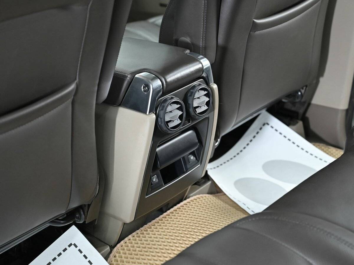 Land Rover Range Rover Sport с пробегом — 2012 год. Фото: #15