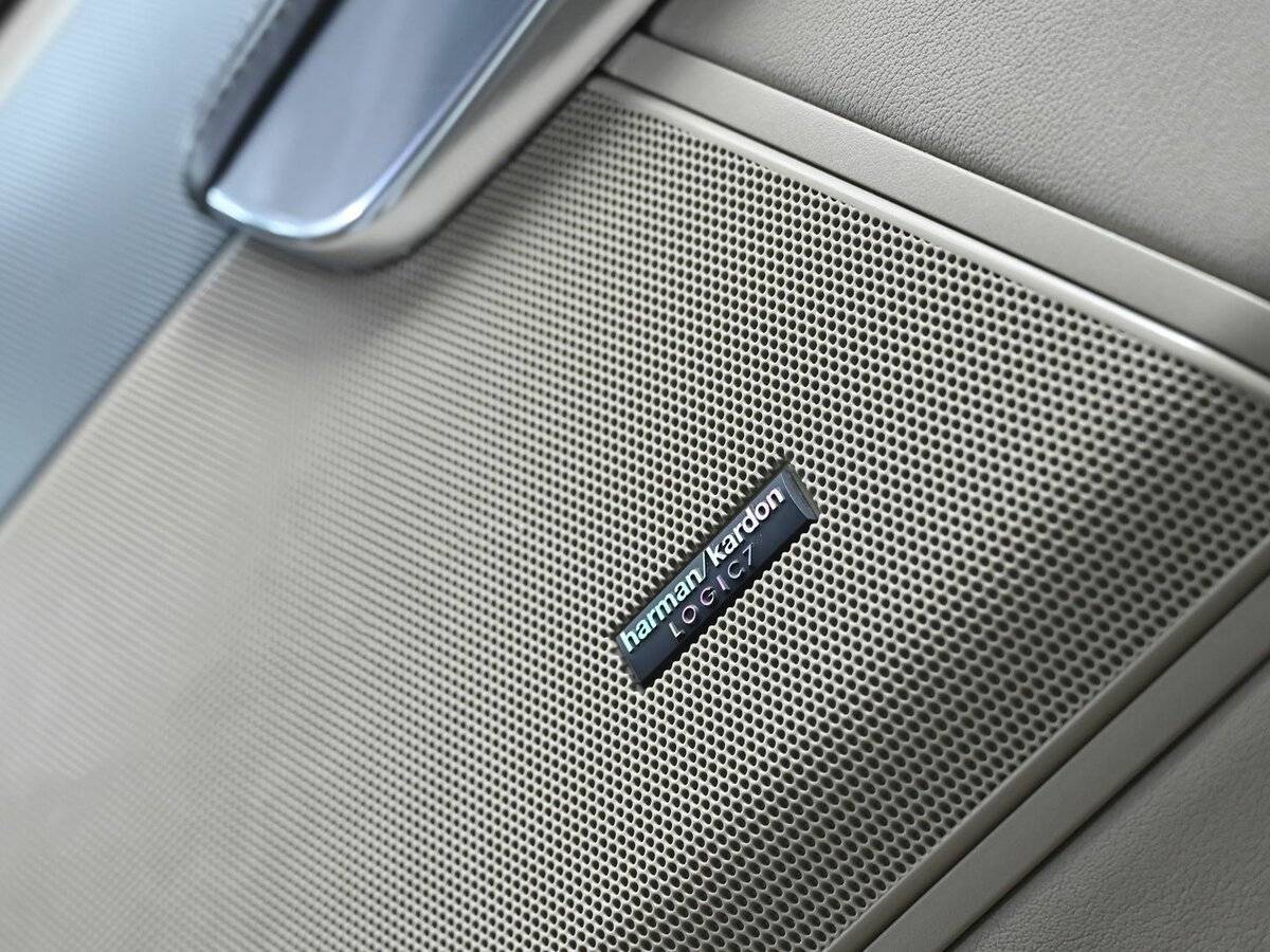 Land Rover Range Rover Sport с пробегом — 2012 год. Фото: #16