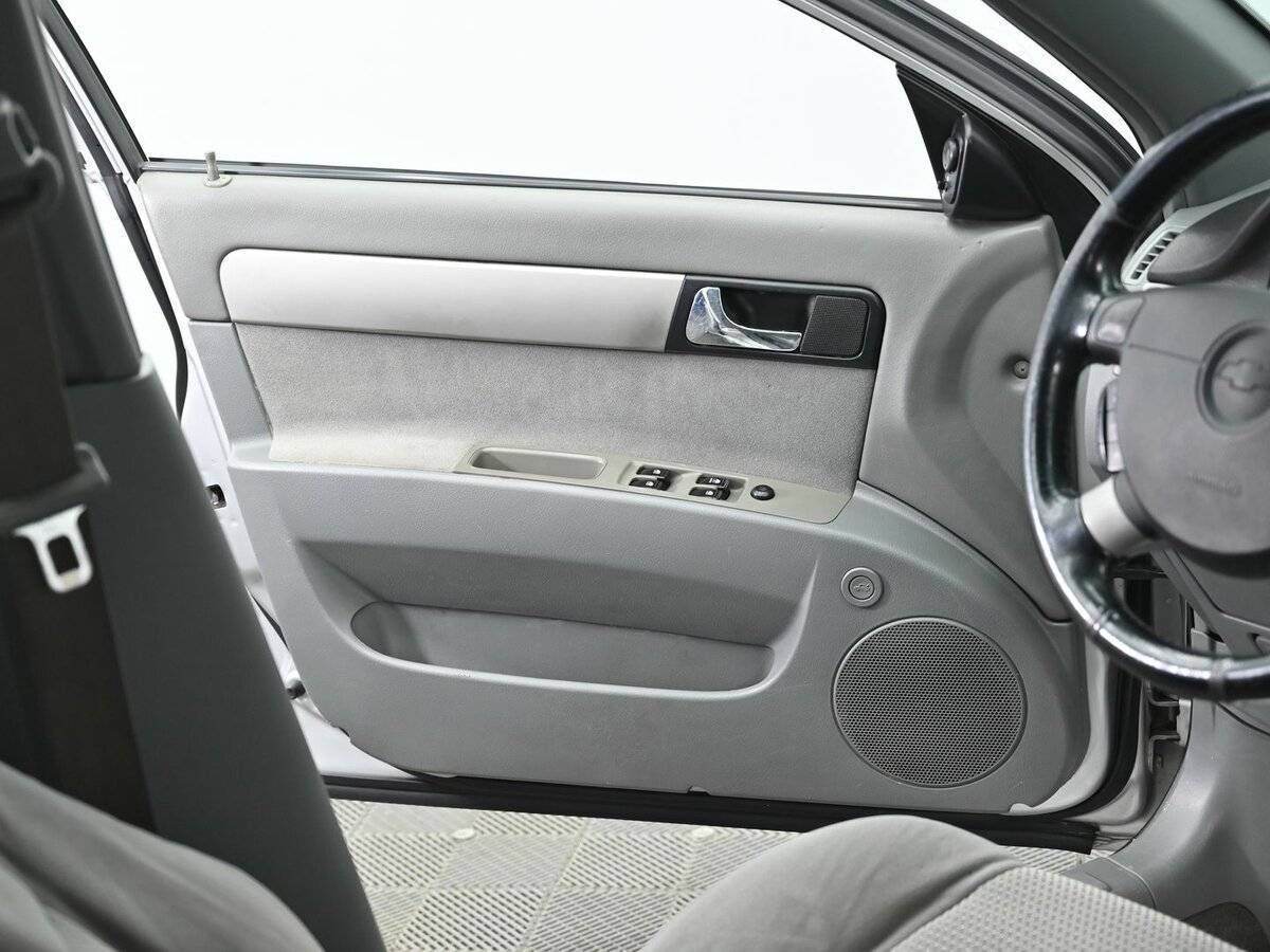 Chevrolet Lacetti с пробегом — 2008 год. Фото: #5