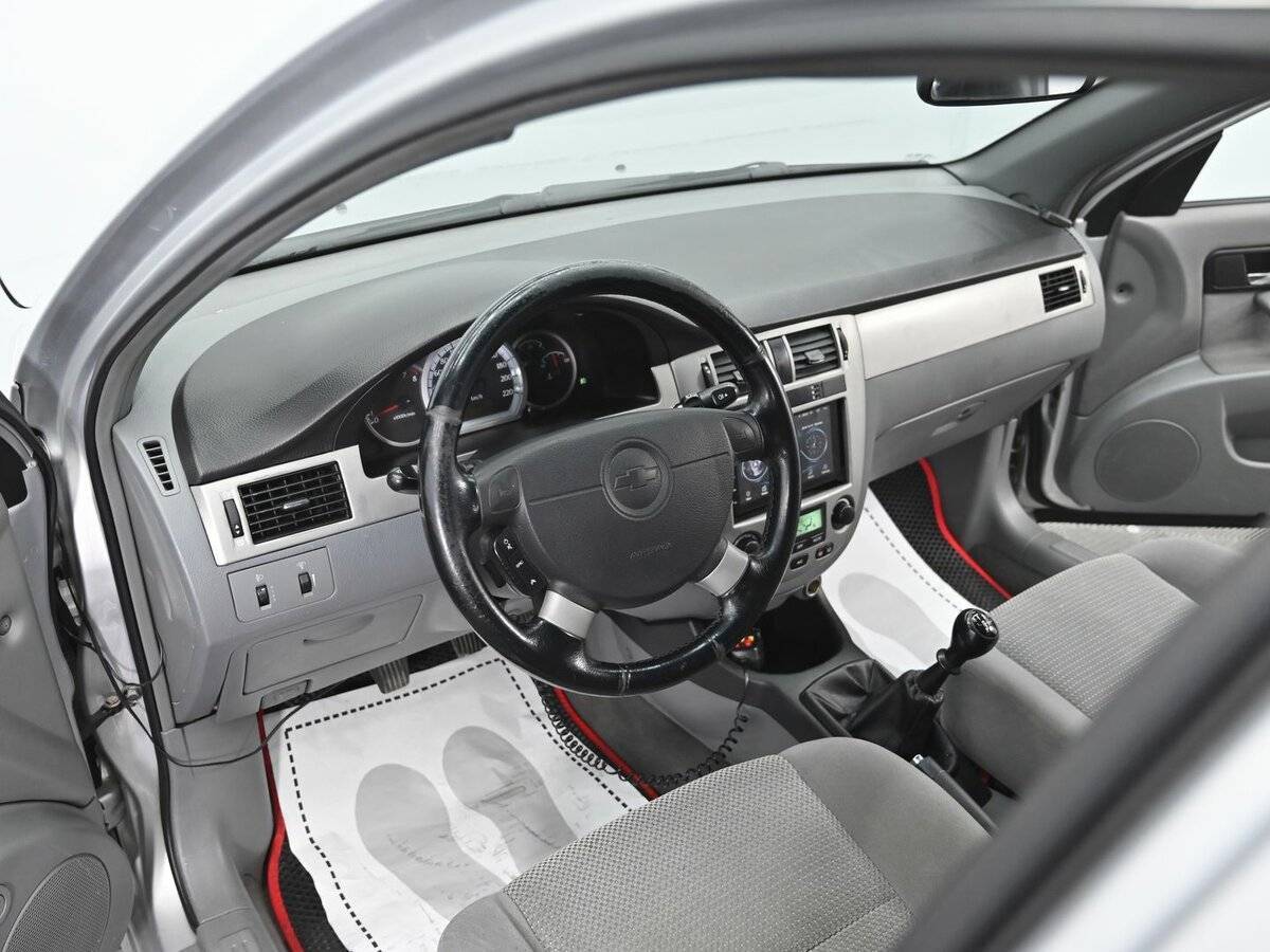 Chevrolet Lacetti с пробегом — 2008 год. Фото: #6