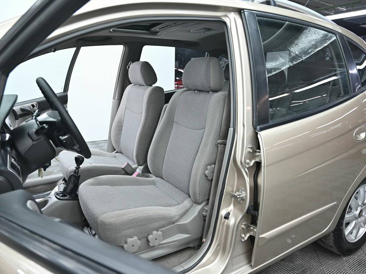 Chevrolet Rezzo с пробегом — 2008 год. Фото: #6