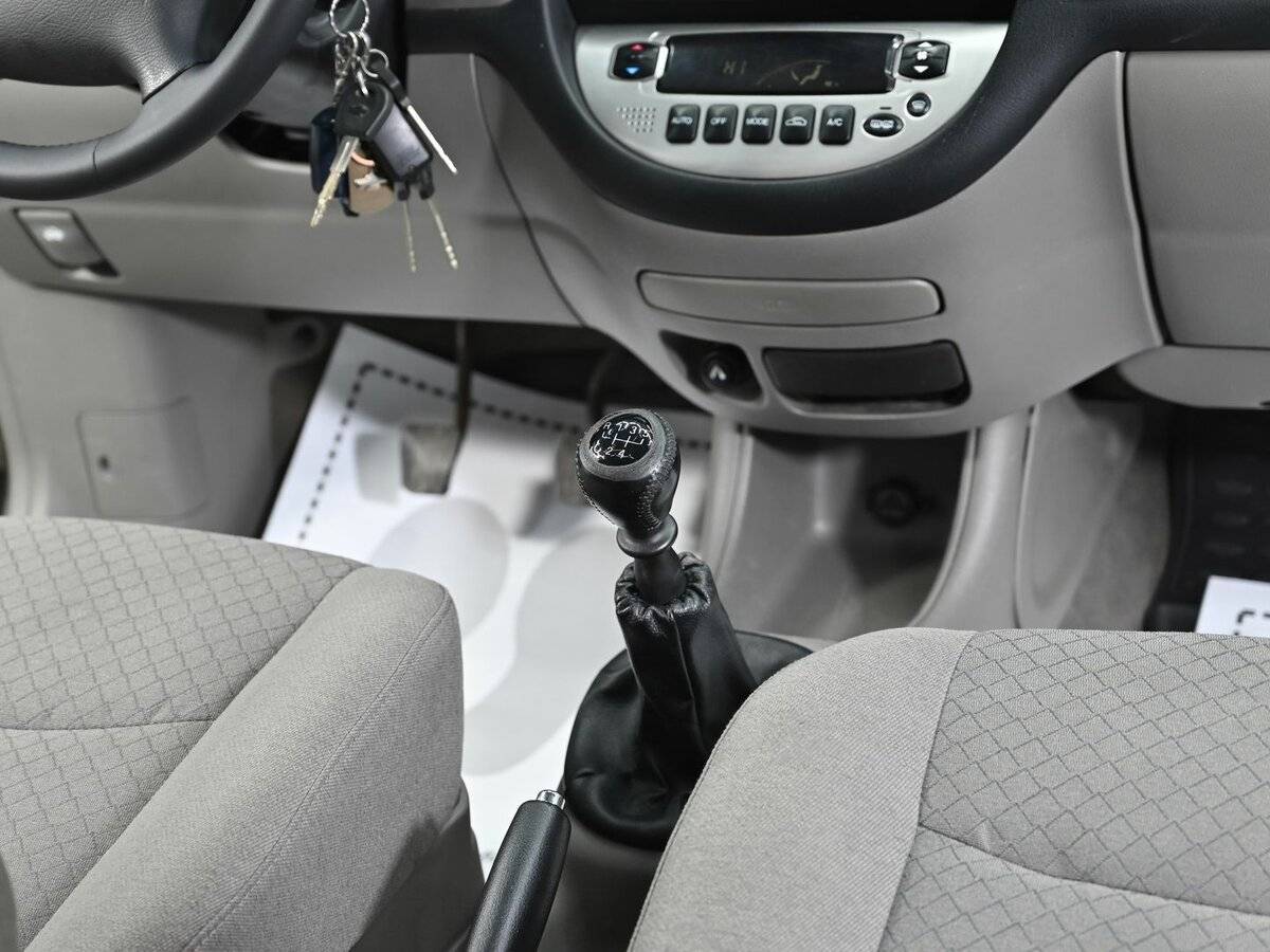 Chevrolet Rezzo с пробегом — 2008 год. Фото: #12