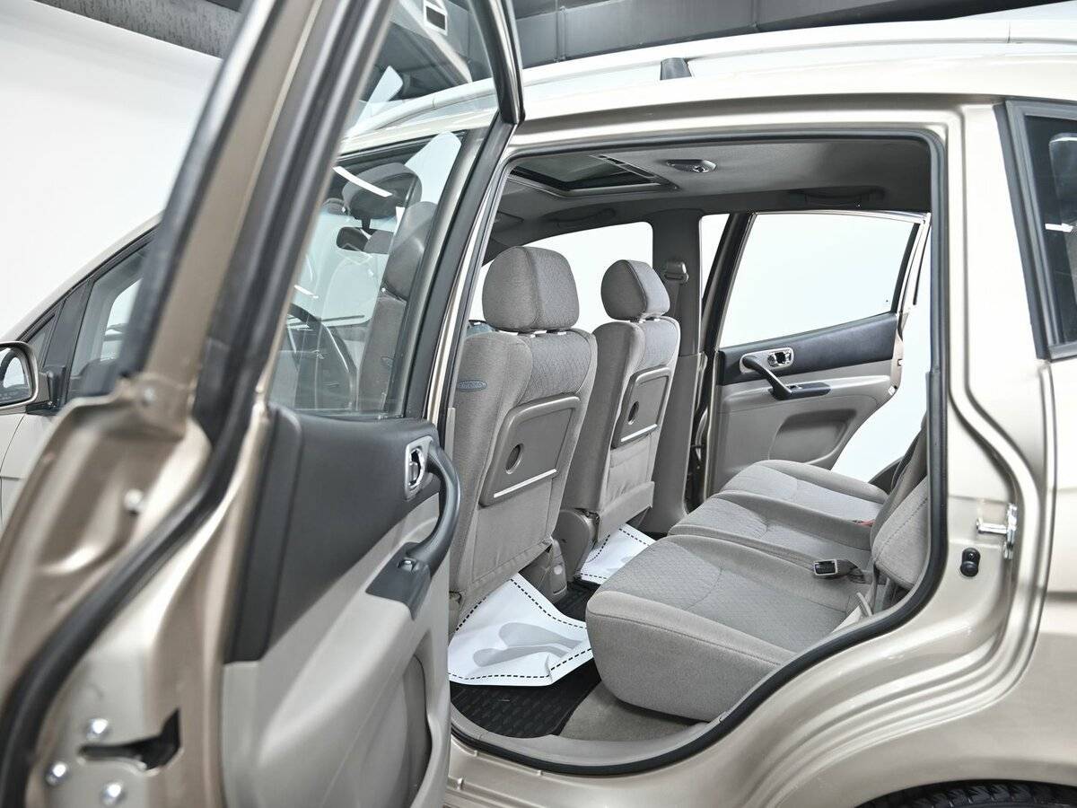 Chevrolet Rezzo с пробегом — 2008 год. Фото: #14