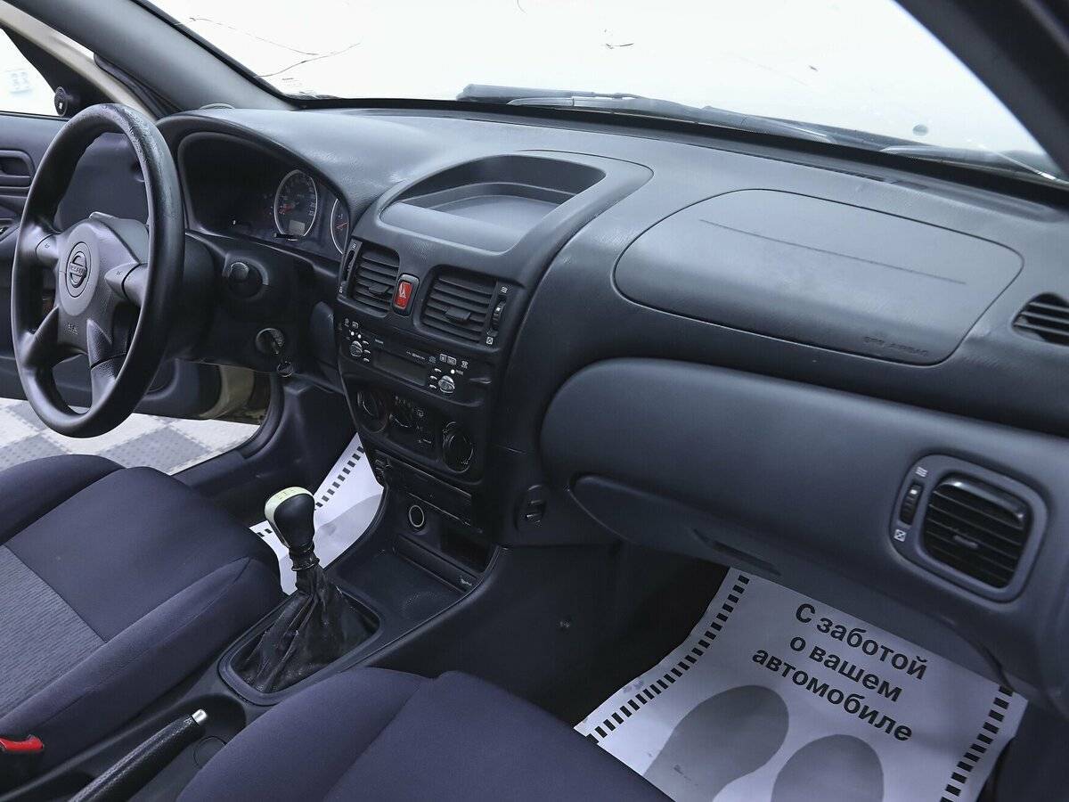 Nissan Almera с пробегом — 2004 год. Фото: #9