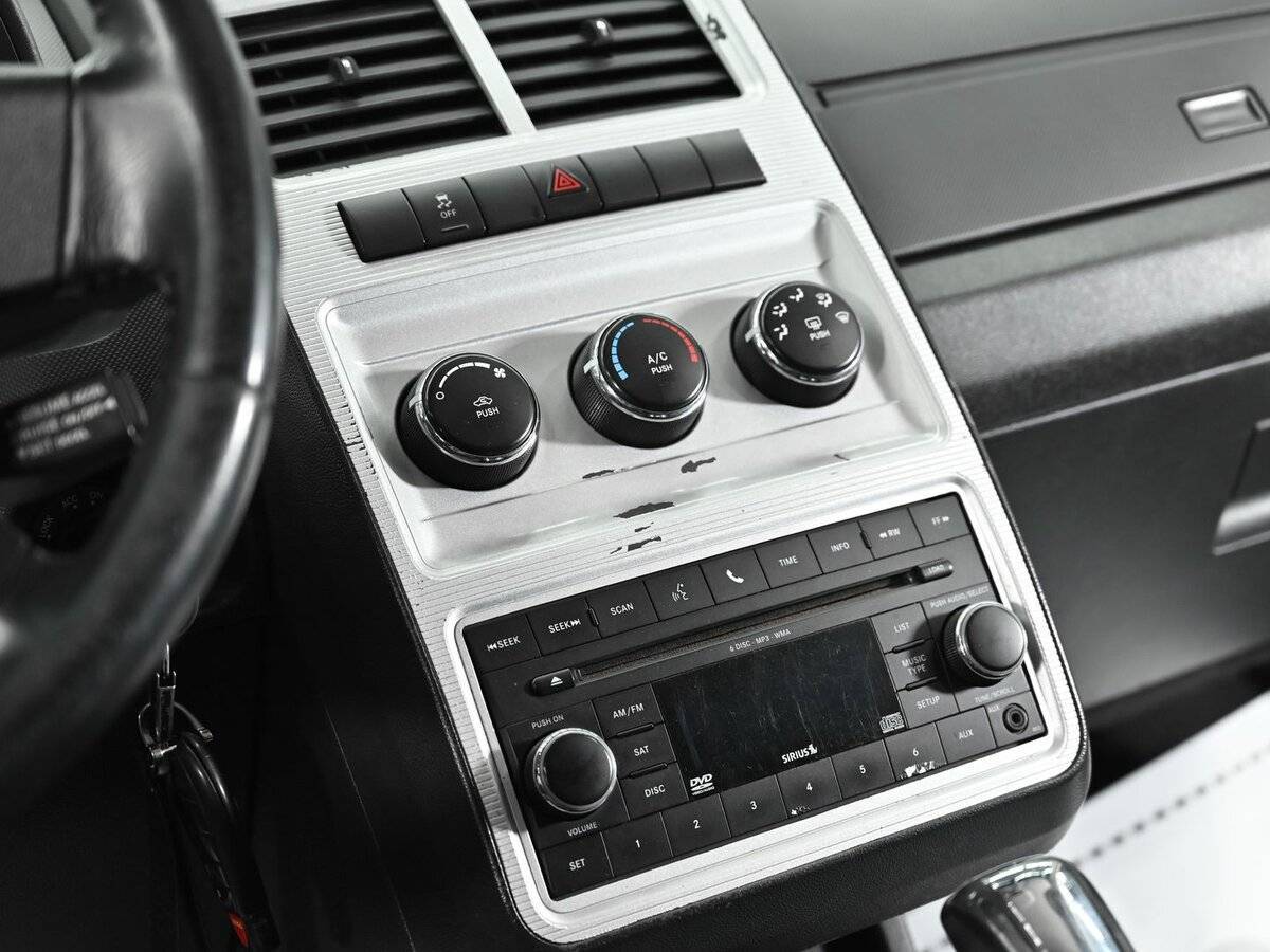 Dodge Journey с пробегом — 2010 год. Фото: #10