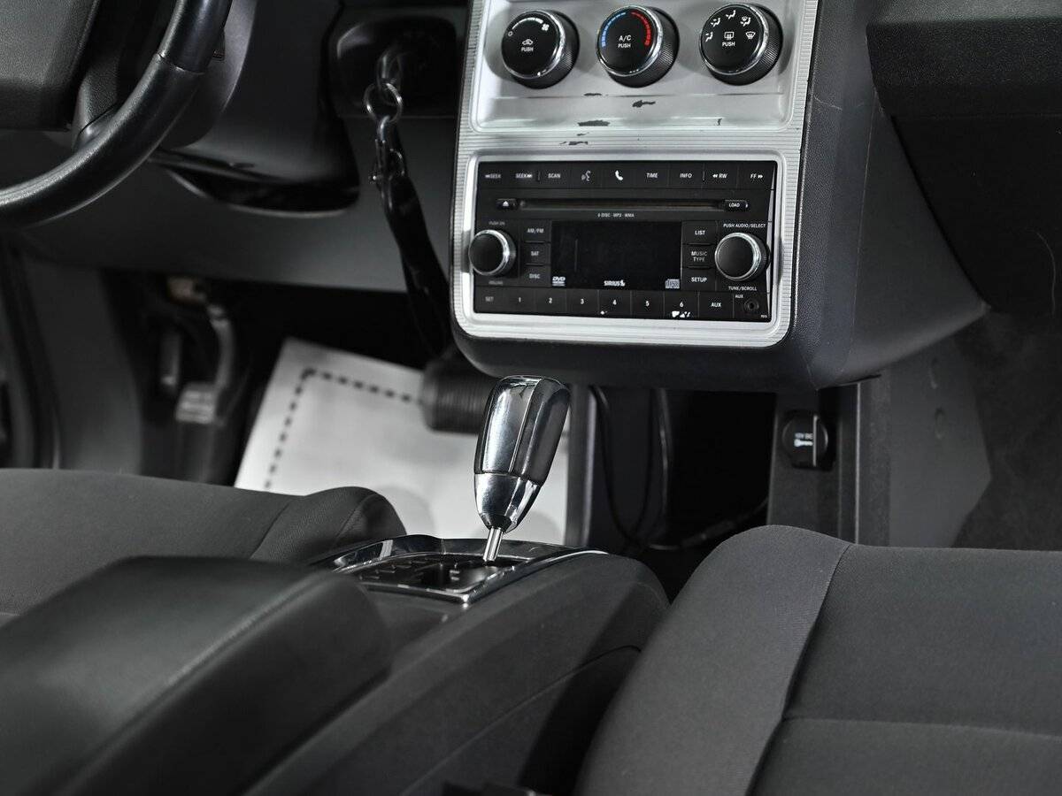 Dodge Journey с пробегом — 2010 год. Фото: #11