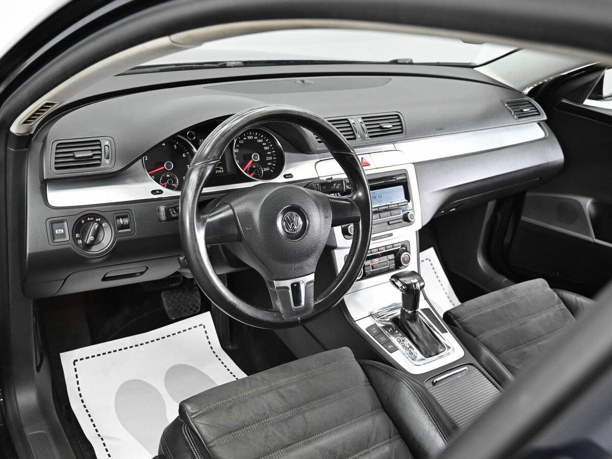 Volkswagen Passat с пробегом — 2010 год. Фото: #6