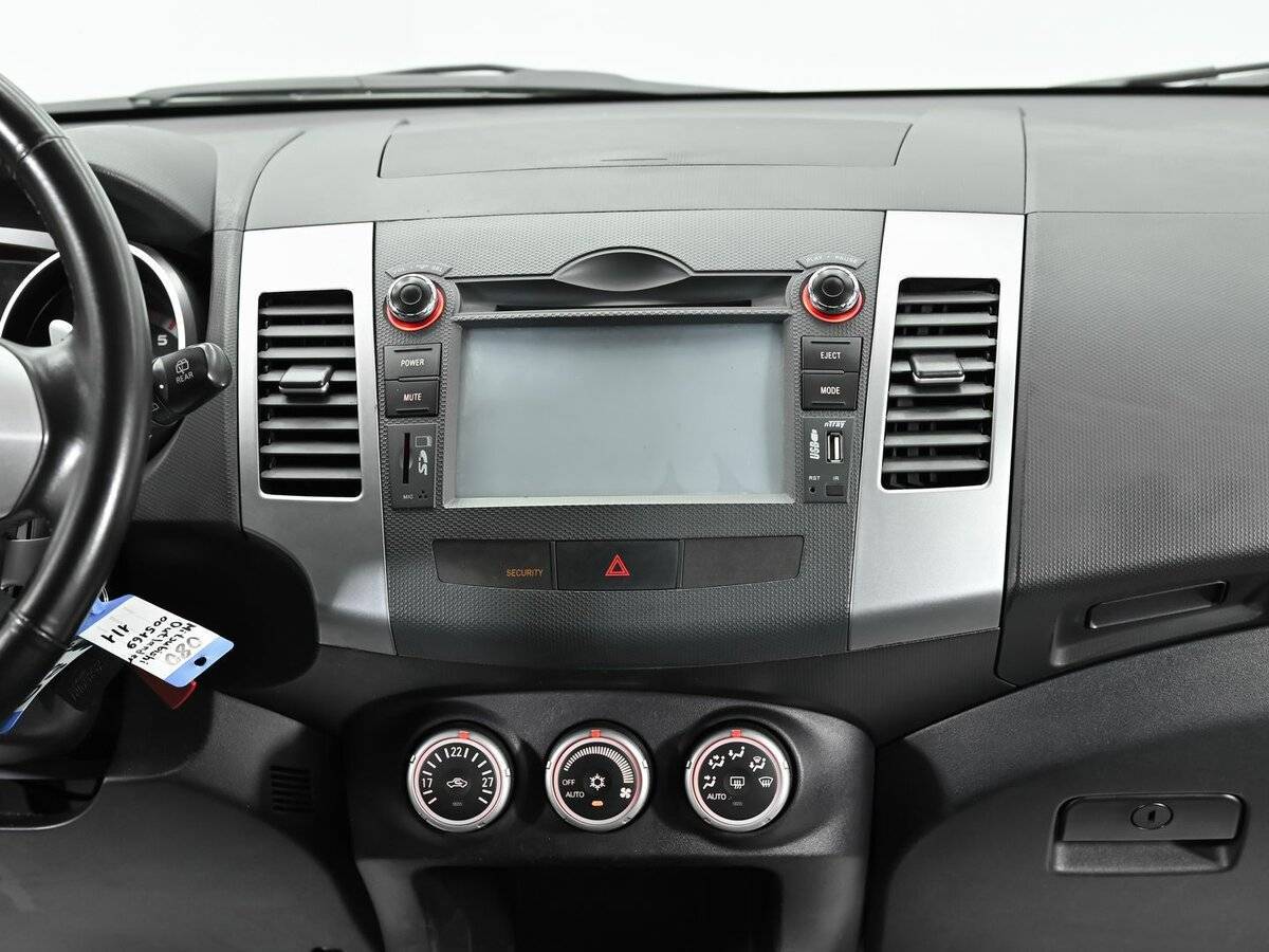 Mitsubishi Outlander с пробегом — 2008 год. Фото: #9