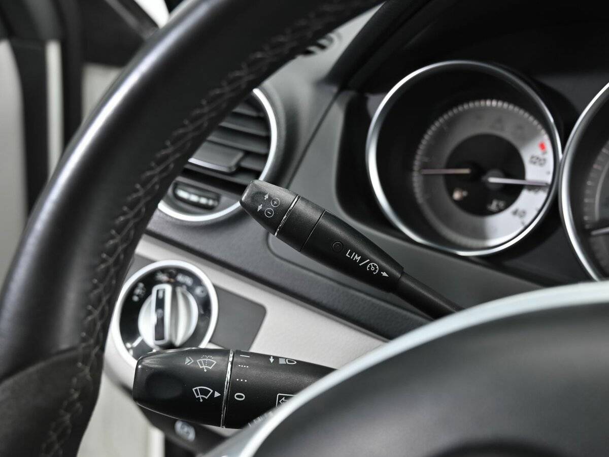 Mercedes-Benz C-Класс с пробегом — 2012 год. Фото: #7