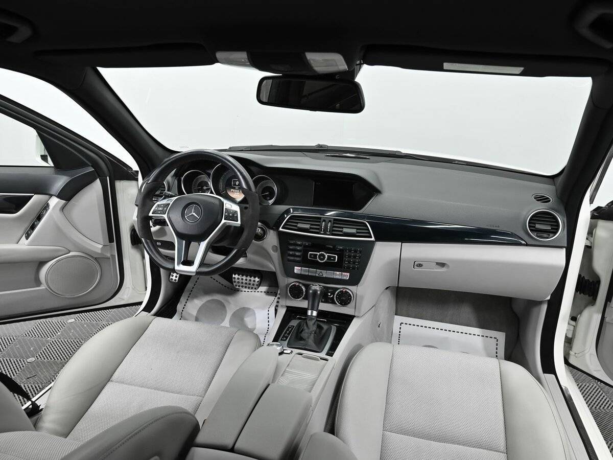Mercedes-Benz C-Класс с пробегом — 2012 год. Фото: #10