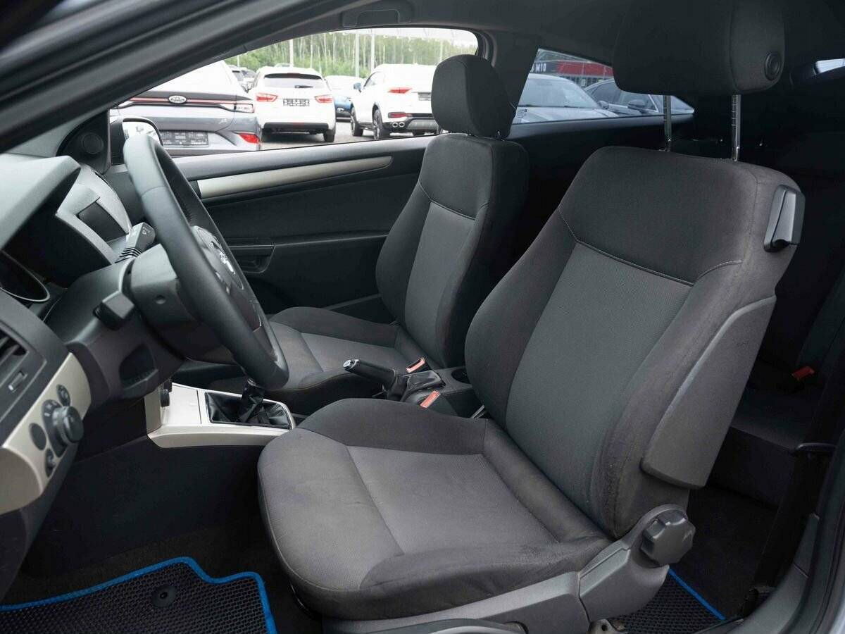 Opel Astra с пробегом — 2007 год. Фото: #7