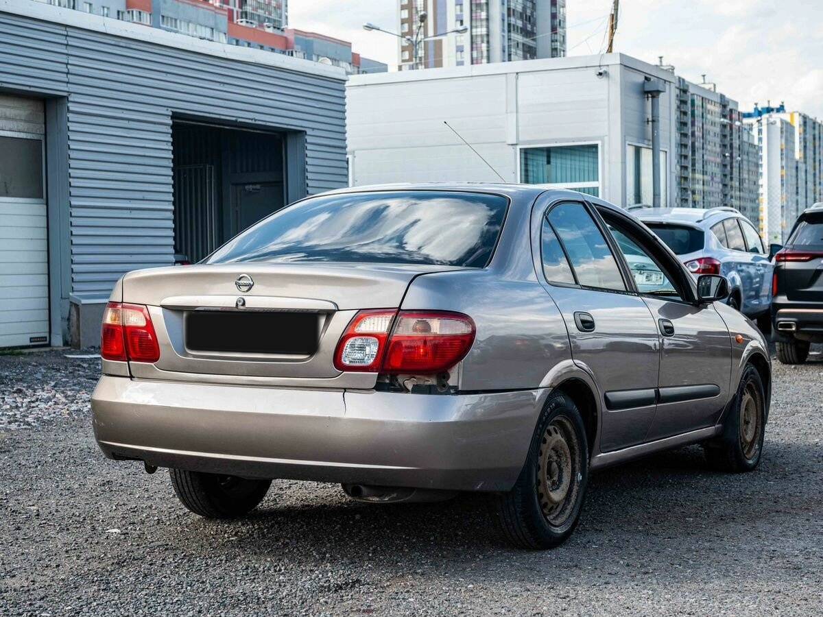 Nissan Almera с пробегом — 2004 год. Фото: #5