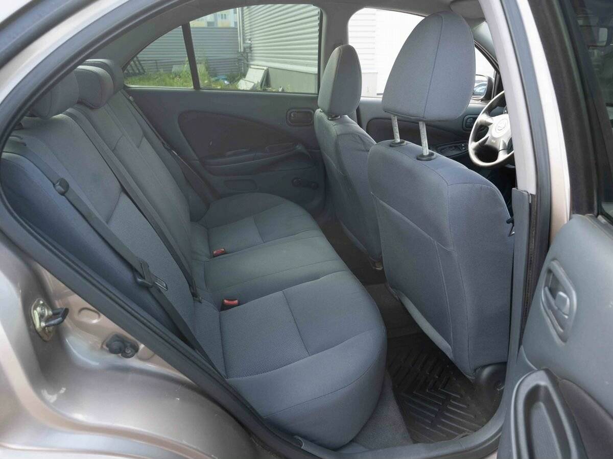 Nissan Almera с пробегом — 2004 год. Фото: #9