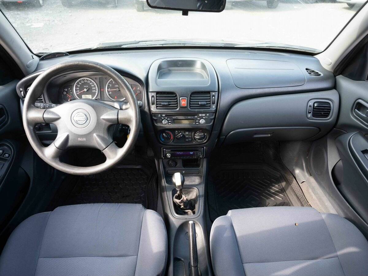 Nissan Almera с пробегом — 2004 год. Фото: #12