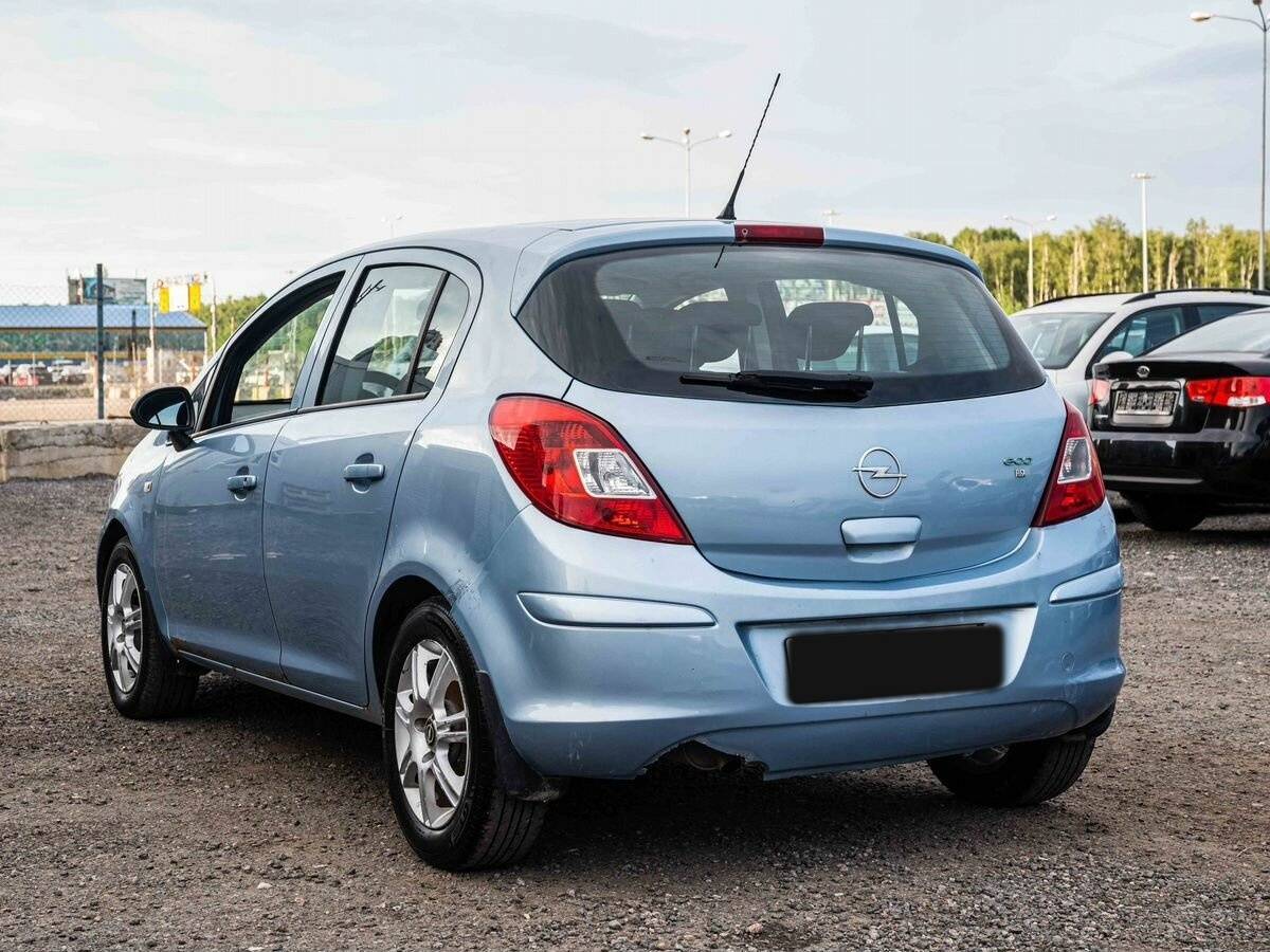 Opel Corsa с пробегом — 2008 год. Фото: #3