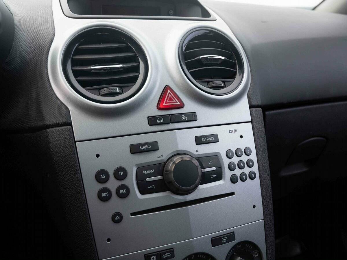 Opel Corsa с пробегом — 2008 год. Фото: #16