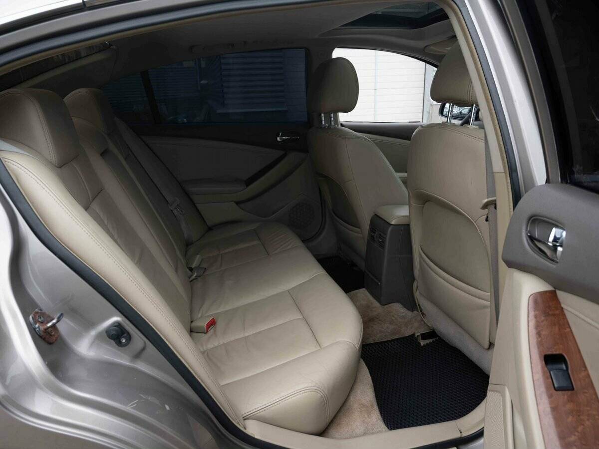 Nissan Altima с пробегом — 2007 год. Фото: #9