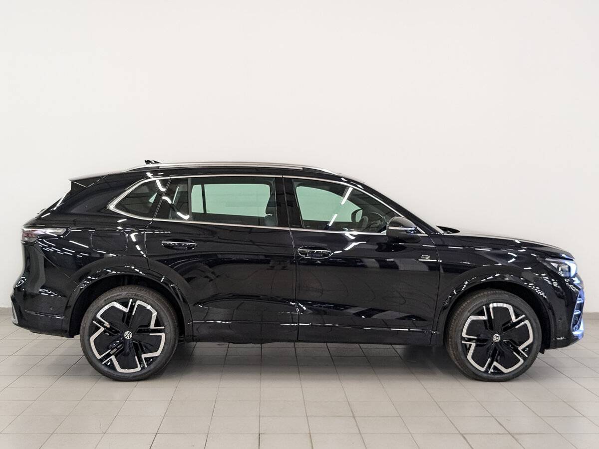 Volkswagen Tiguan с пробегом — 2024 год. Фото: #3