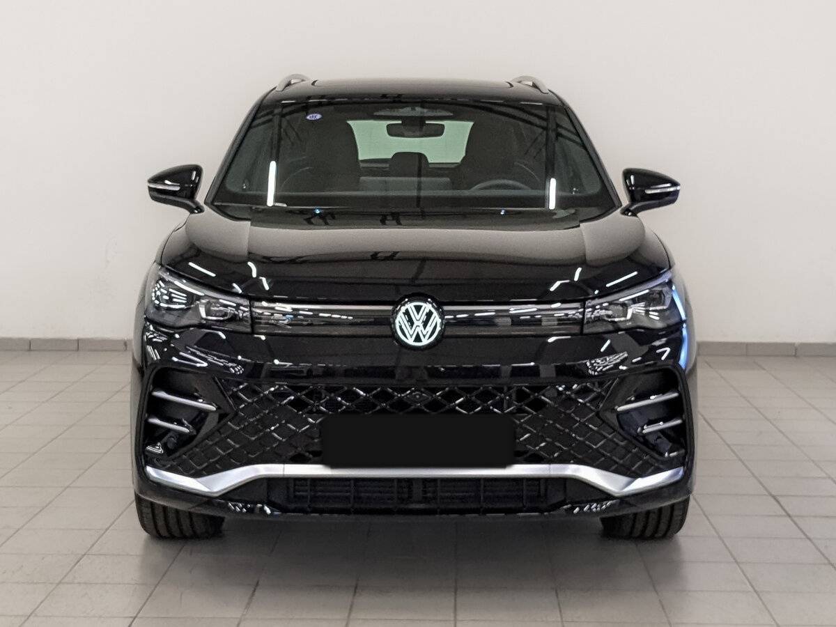 Volkswagen Tiguan с пробегом — 2024 год. Фото: #4