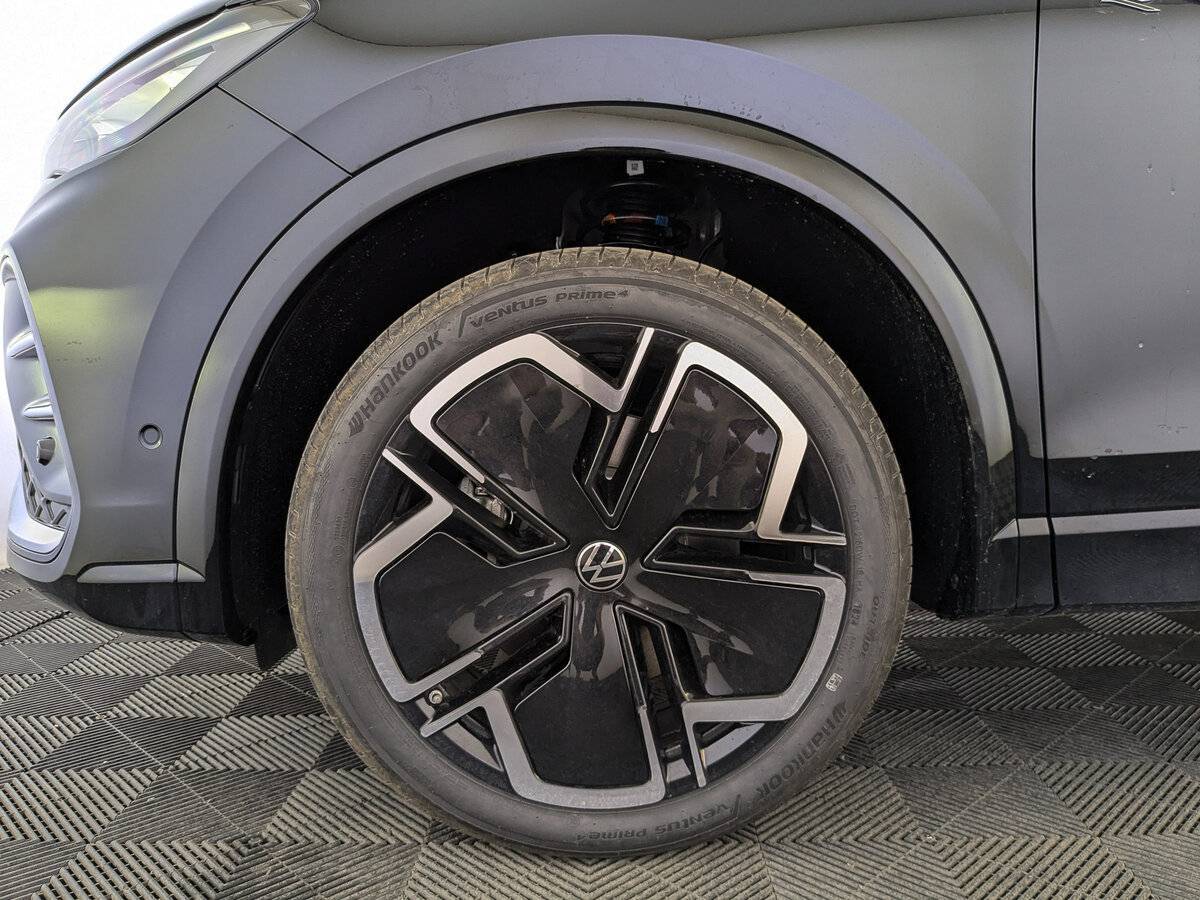 Volkswagen Tiguan с пробегом — 2024 год. Фото: #6