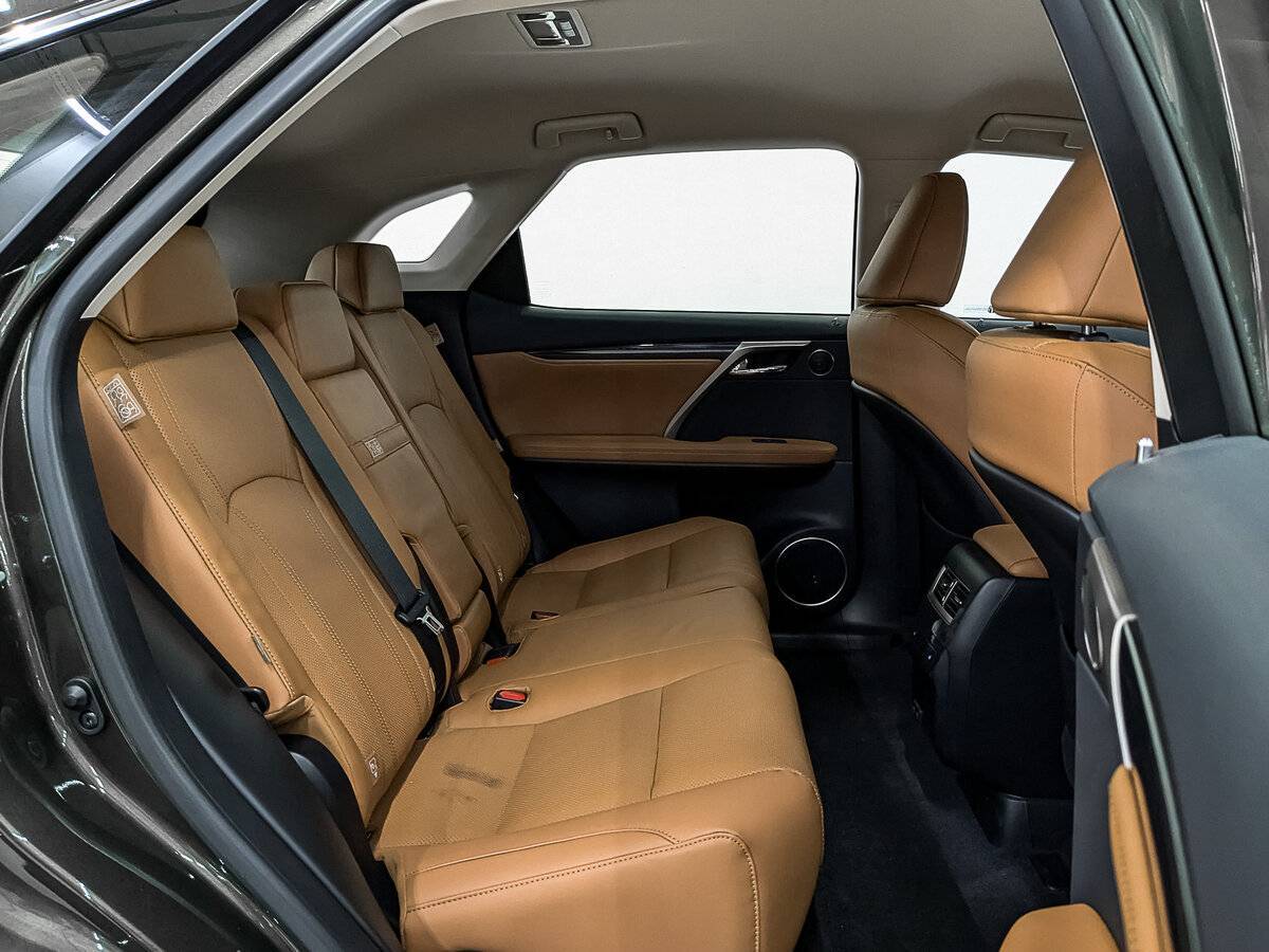 Lexus RX с пробегом — 2022 год. Фото: #11