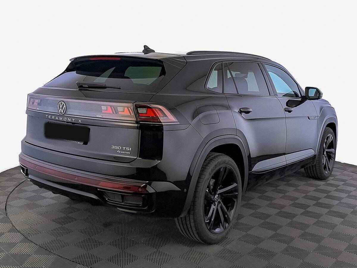 Volkswagen Teramont с пробегом — 2024 год. Фото: #1