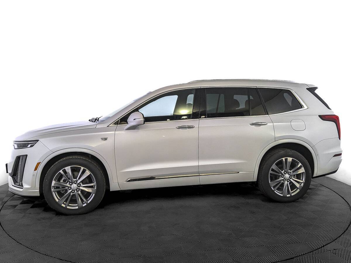 Cadillac XT6 с пробегом — 2023 год. Фото: #2