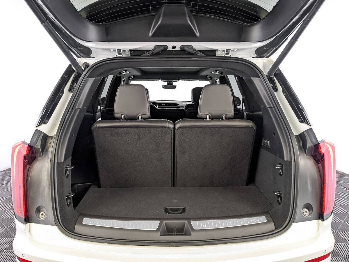 Cadillac XT6 с пробегом — 2023 год. Фото: #7