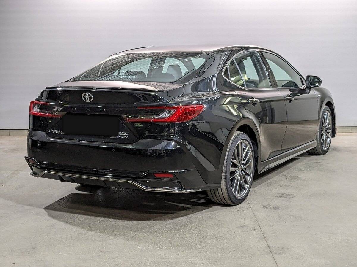Toyota Camry с пробегом — 2024 год. Фото: #1